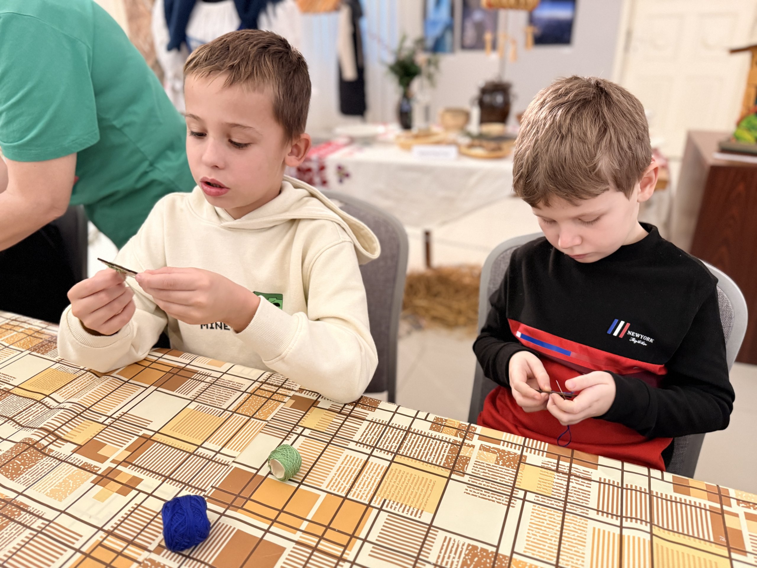 KEĎ UMENIE ZBLIŽUJE – tvorivé viacgeneračné stretnutia 2025