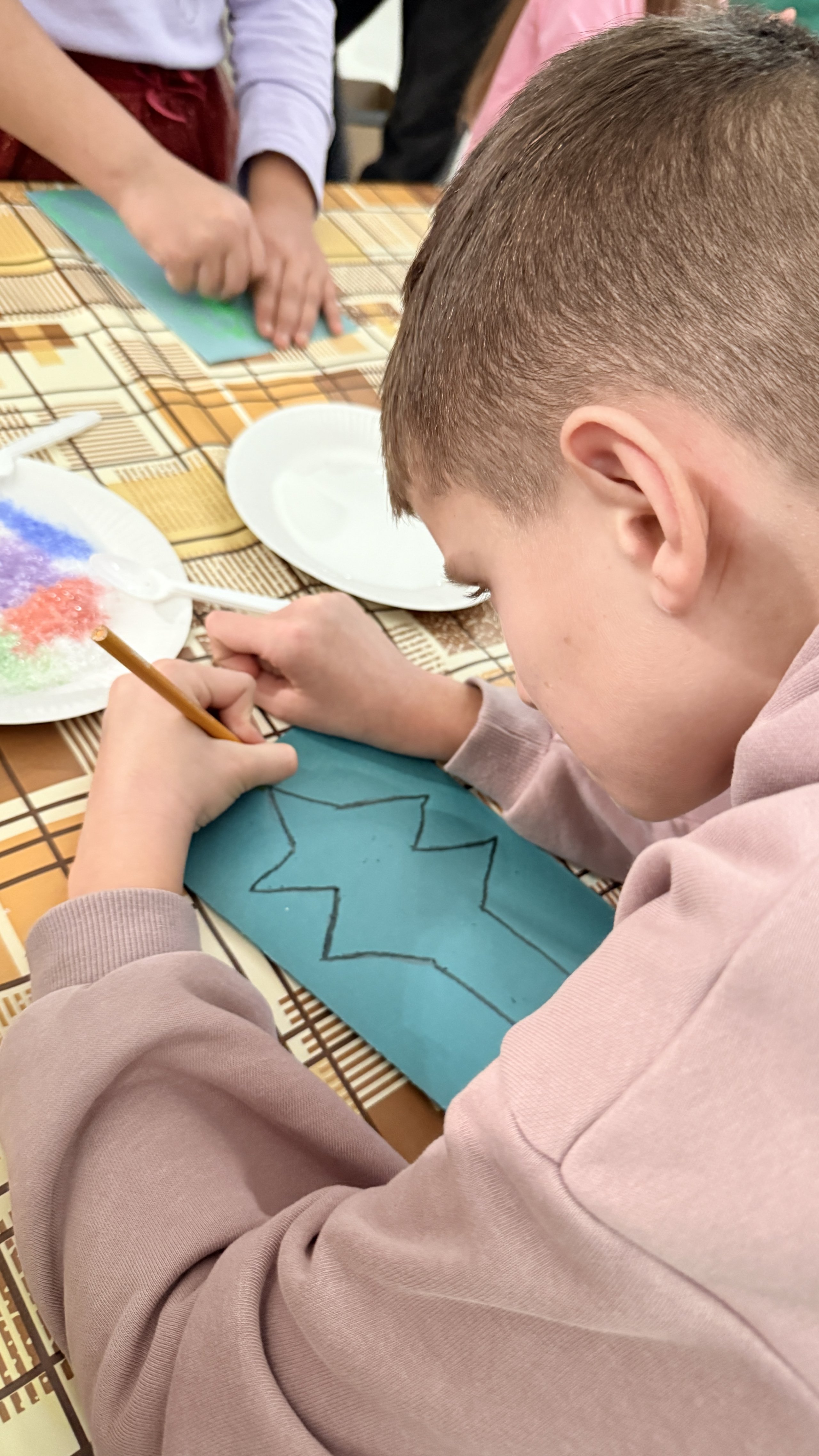 KEĎ UMENIE ZBLIŽUJE – tvorivé viacgeneračné stretnutia 2025