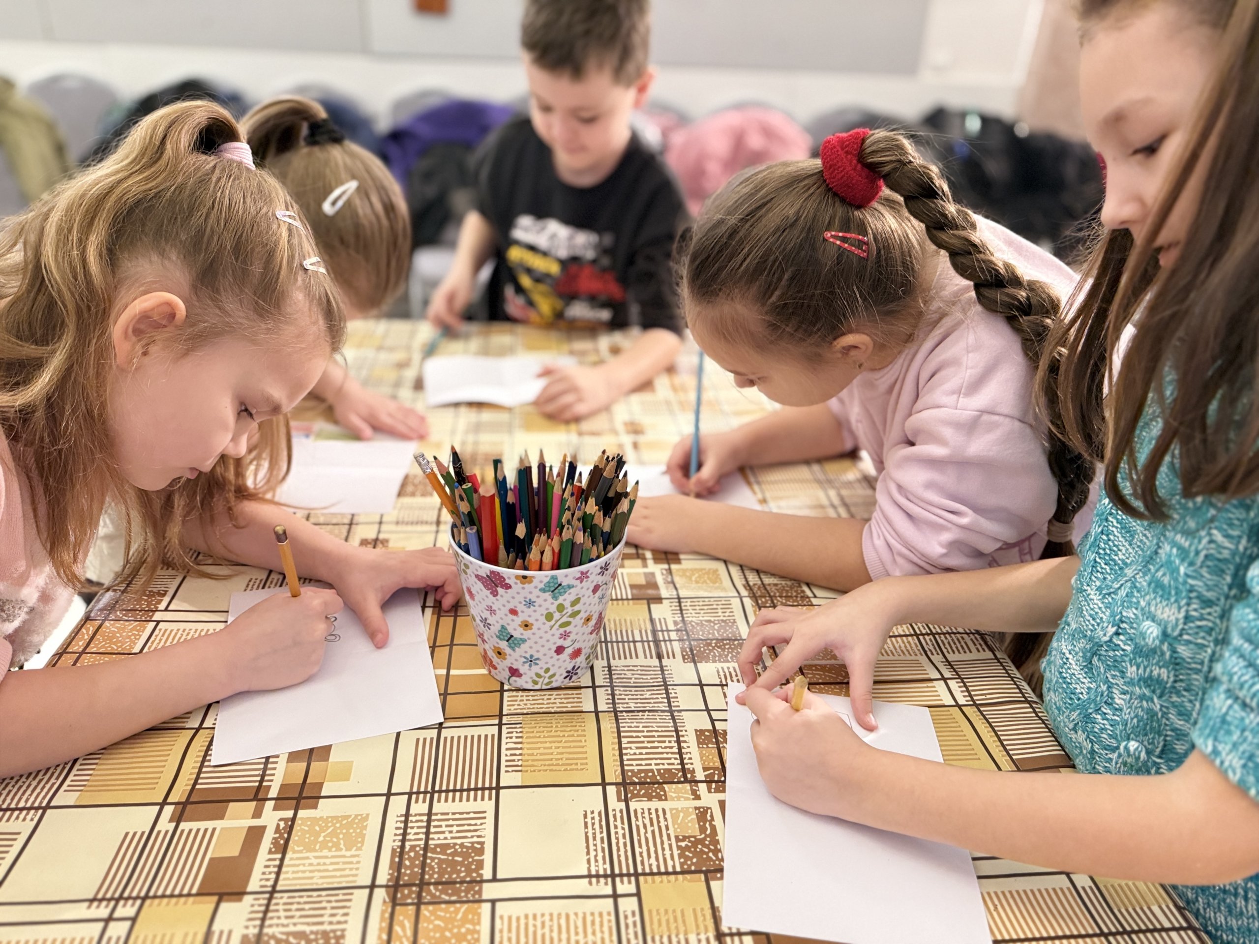 KEĎ UMENIE ZBLIŽUJE – tvorivé viacgeneračné stretnutia 2025