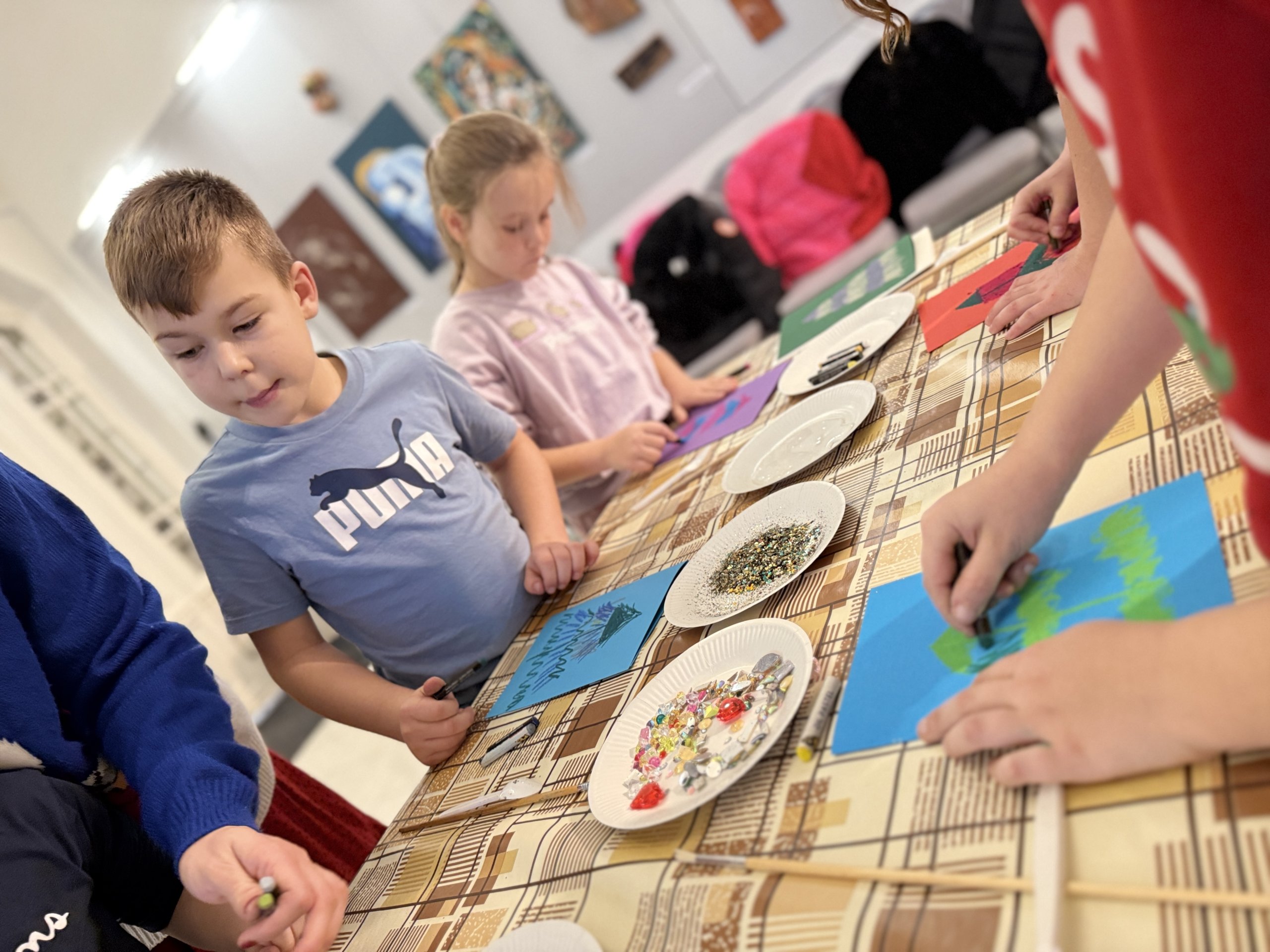 KEĎ UMENIE ZBLIŽUJE – tvorivé viacgeneračné stretnutia 2025