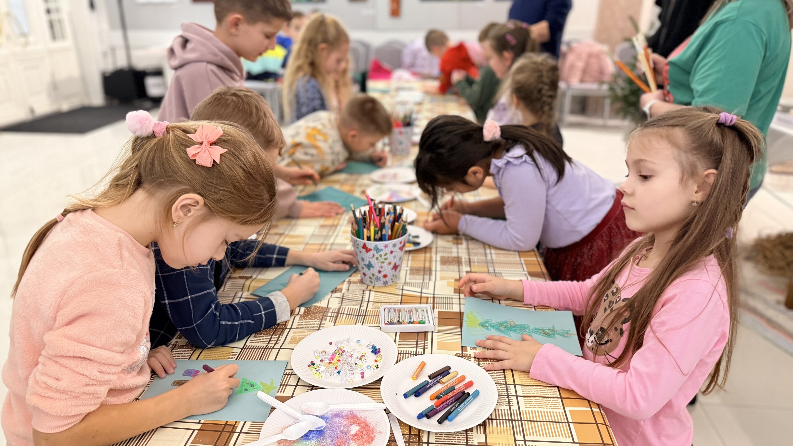 KEĎ UMENIE ZBLIŽUJE – tvorivé viacgeneračné stretnutia 2025