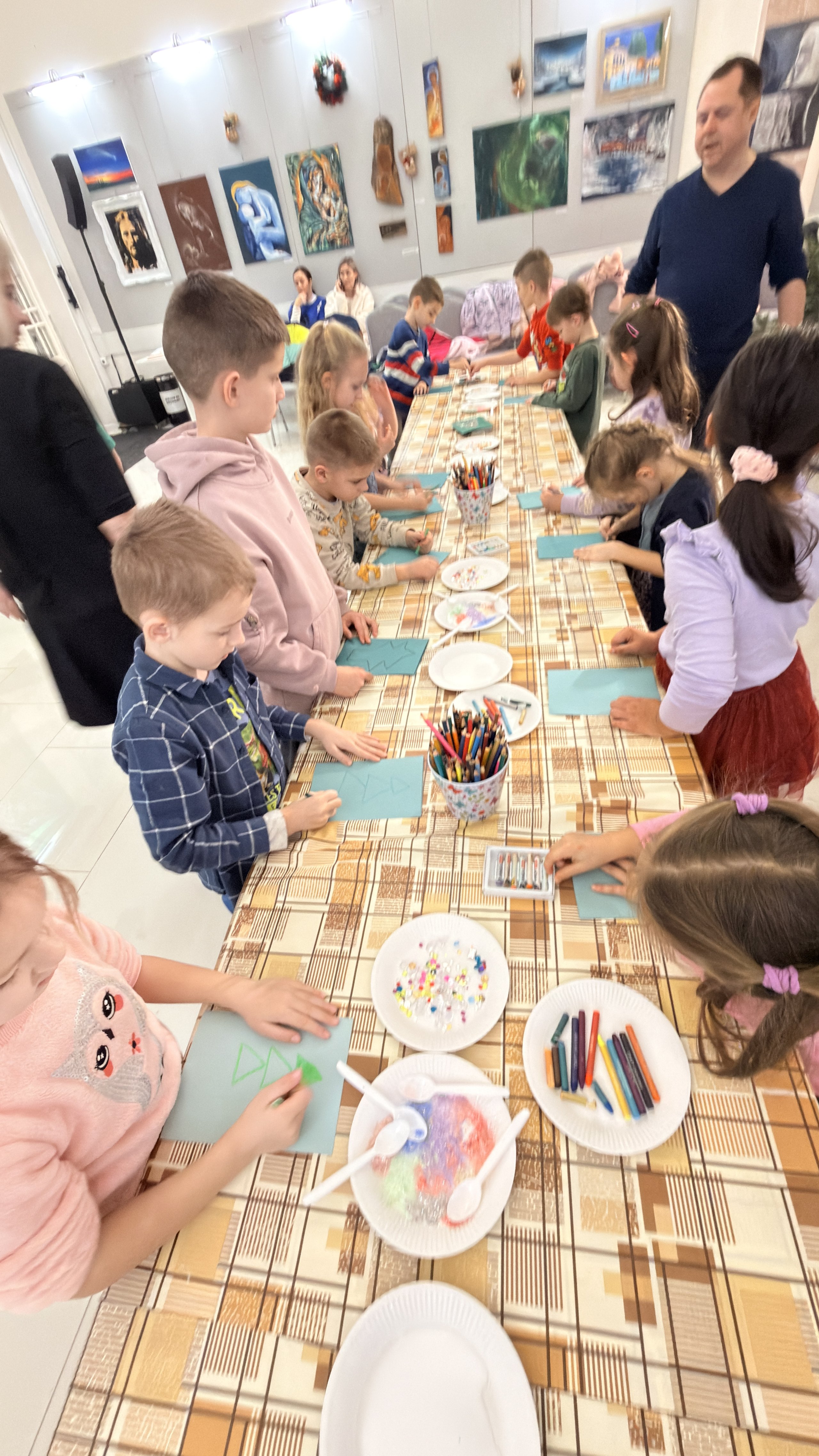 KEĎ UMENIE ZBLIŽUJE – tvorivé viacgeneračné stretnutia 2025