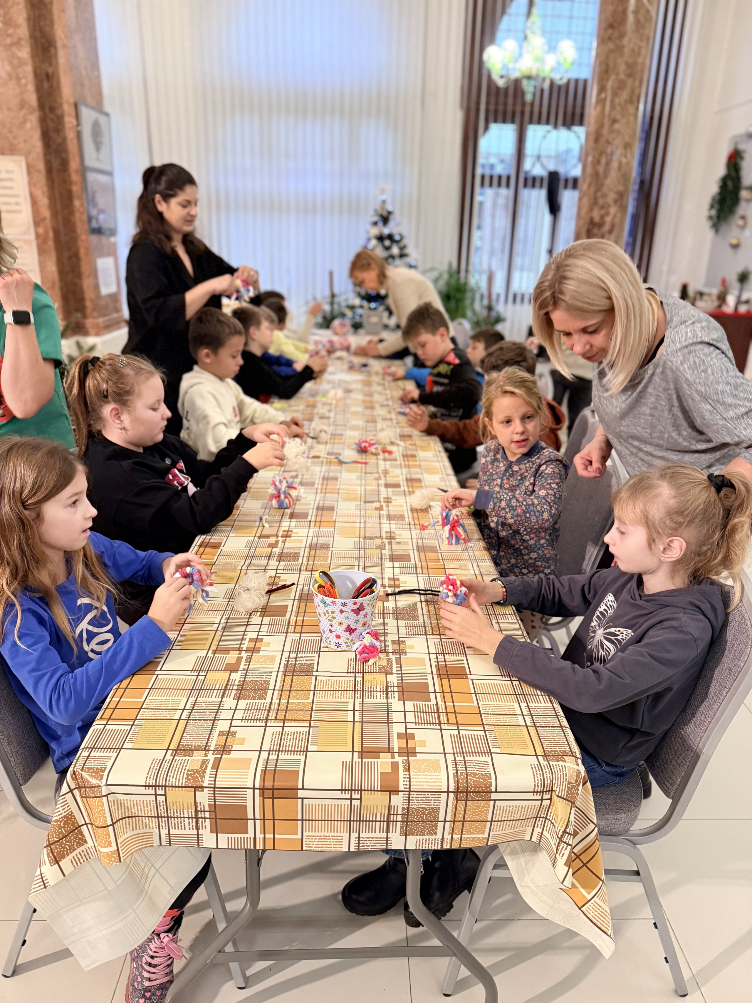 KEĎ UMENIE ZBLIŽUJE – tvorivé viacgeneračné stretnutia 2025