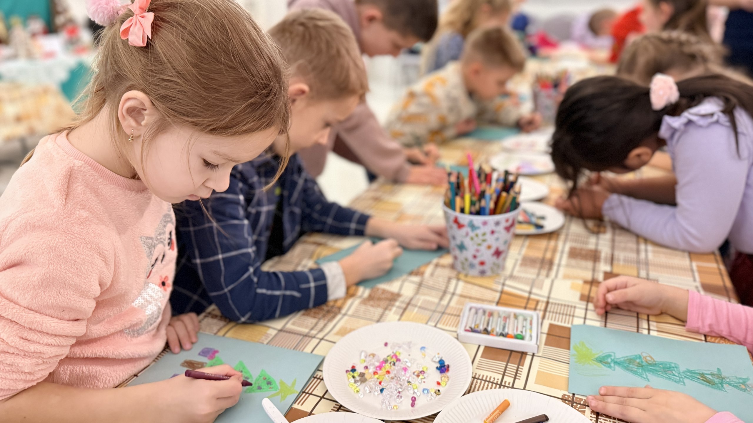 KEĎ UMENIE ZBLIŽUJE – tvorivé viacgeneračné stretnutia 2025