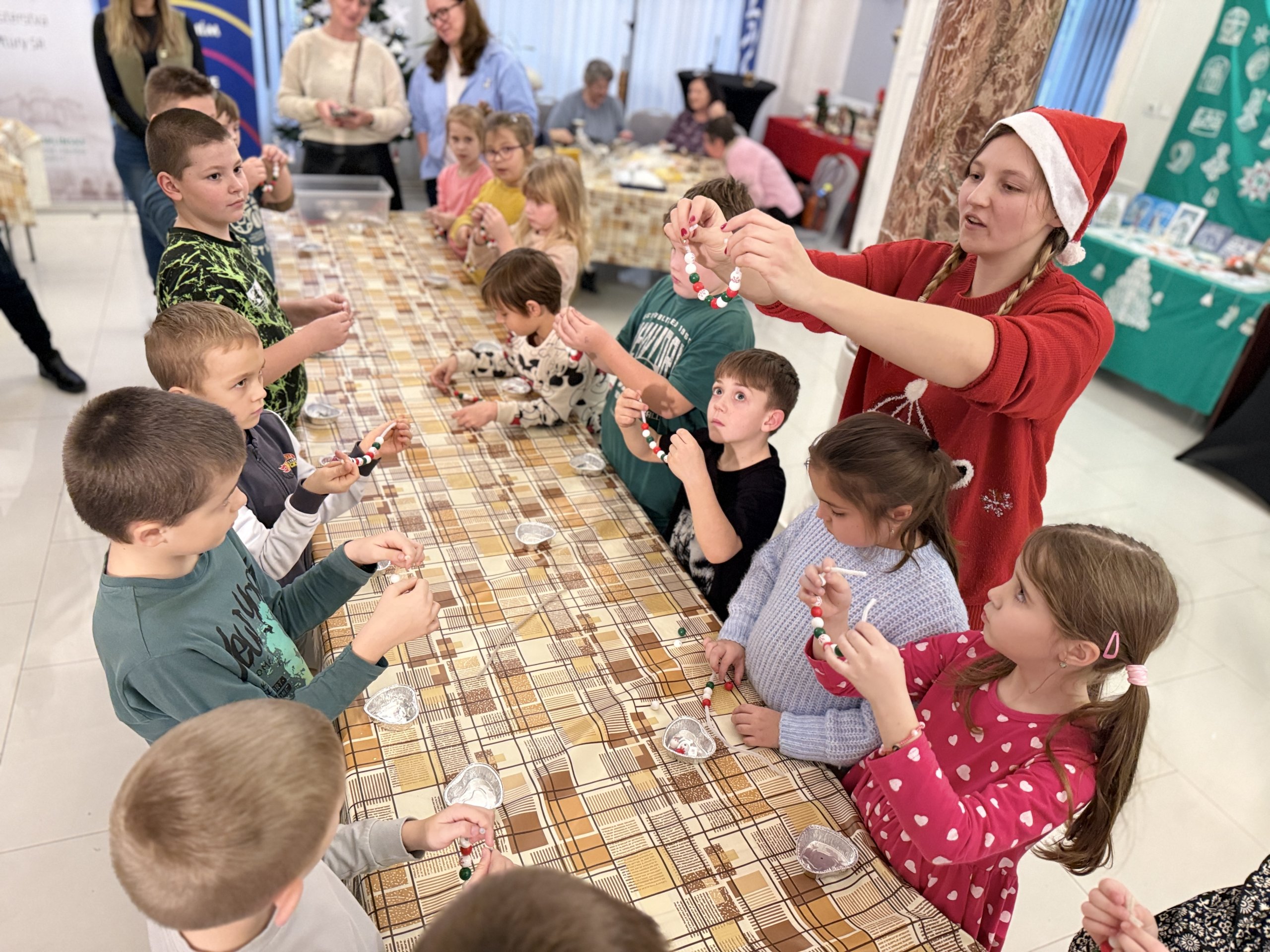 KEĎ UMENIE ZBLIŽUJE – tvorivé viacgeneračné stretnutia 2025