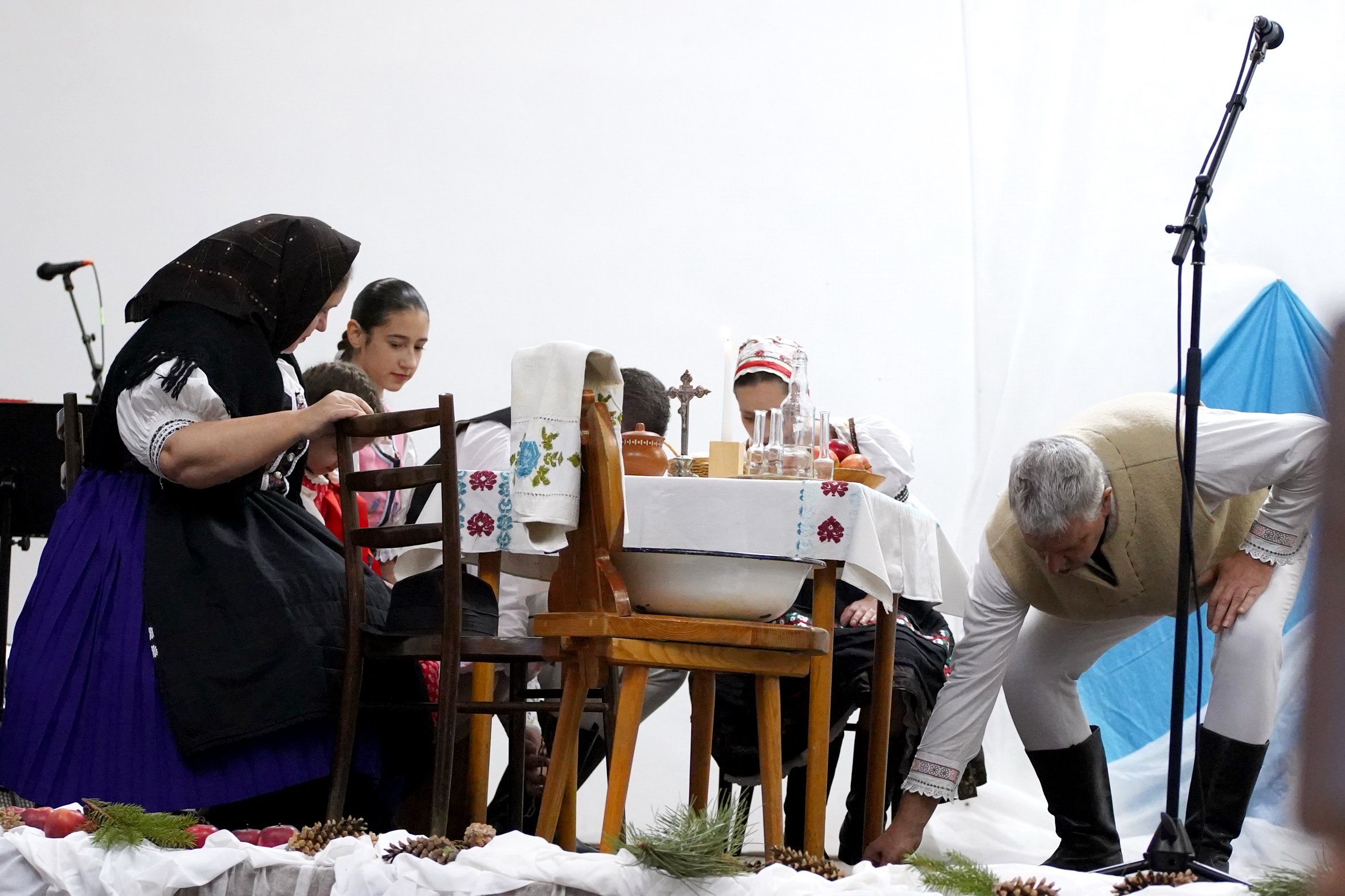 SVETLO TRADÍCIÍ  festival kolied a zvykov