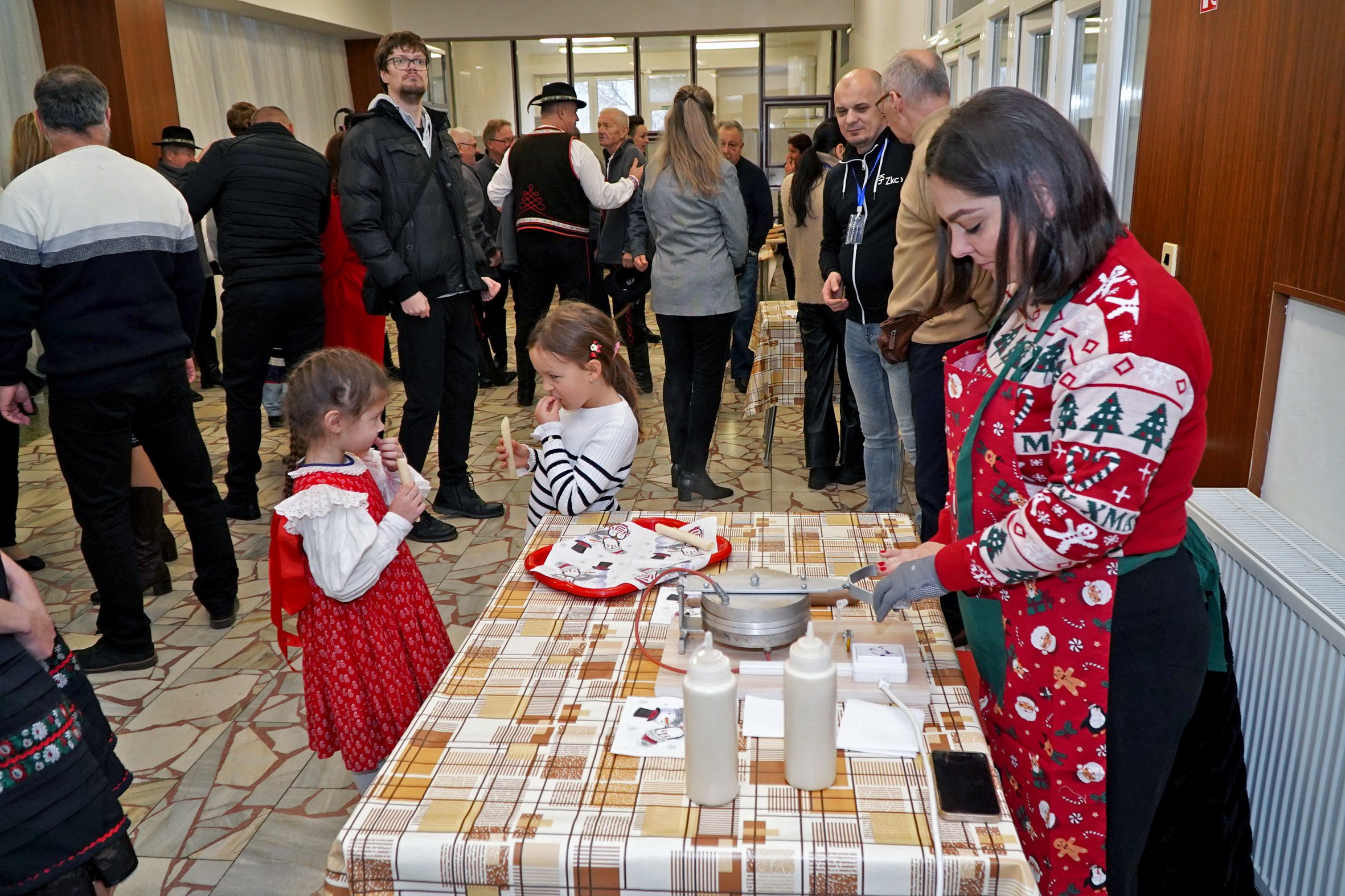 SVETLO TRADÍCIÍ  festival kolied a zvykov