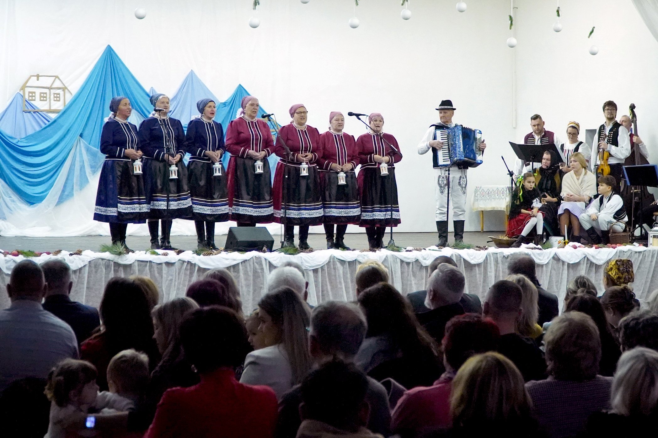 SVETLO TRADÍCIÍ  festival kolied a zvykov