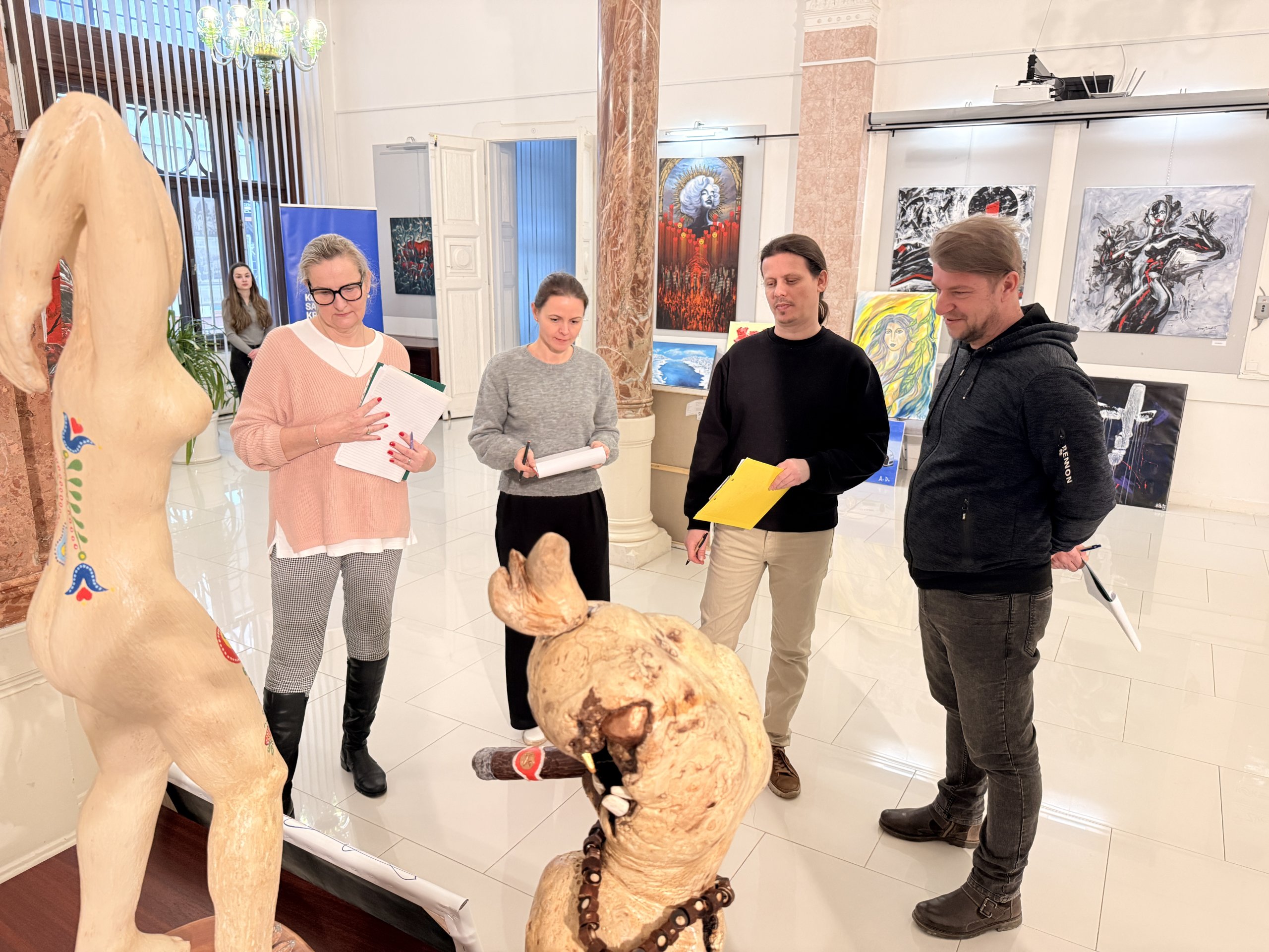 VÝTVARNÉ SPEKTRUM 2026 regionálne kolo Michalovce, Sobrance - vernisáž, vyhodnotenie, rozborový seminár