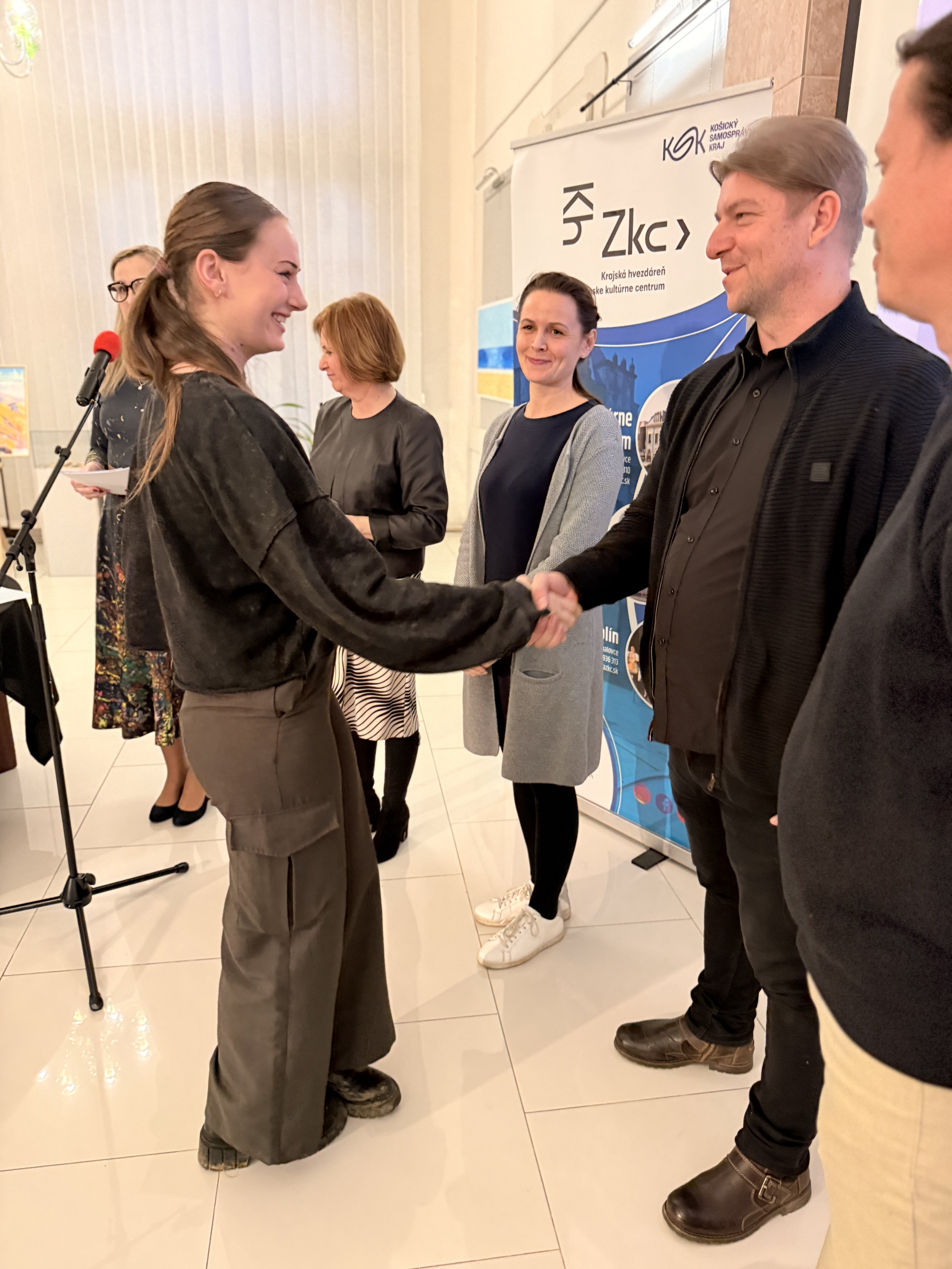 VÝTVARNÉ SPEKTRUM 2026 regionálne kolo Michalovce, Sobrance - vernisáž, vyhodnotenie, rozborový seminár