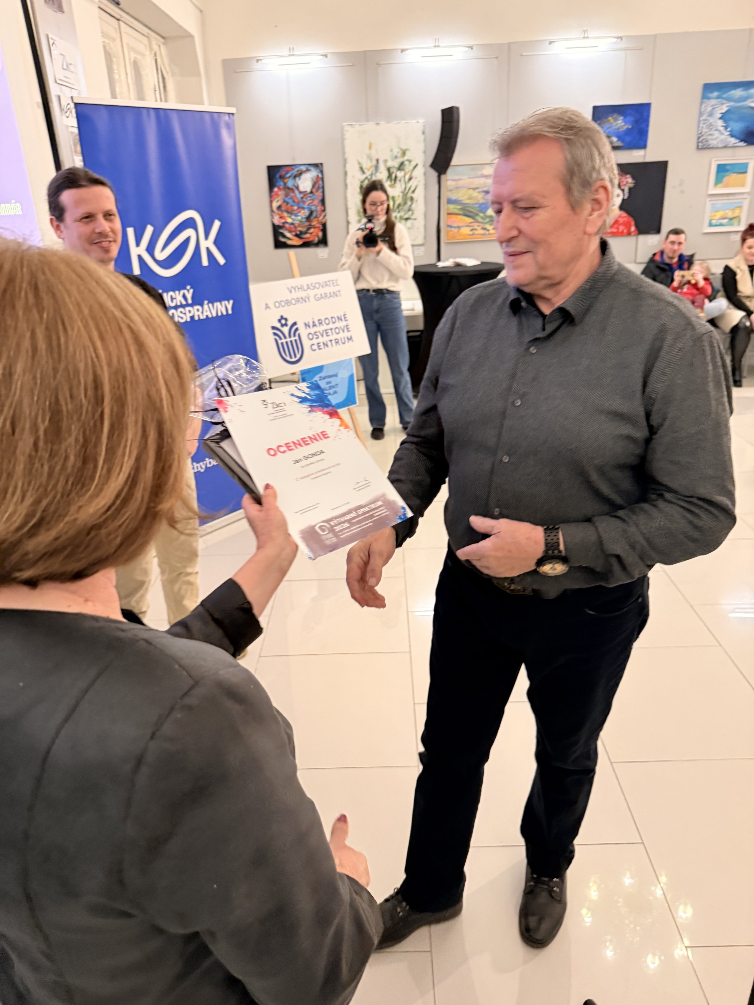 VÝTVARNÉ SPEKTRUM 2026 regionálne kolo Michalovce, Sobrance - vernisáž, vyhodnotenie, rozborový seminár