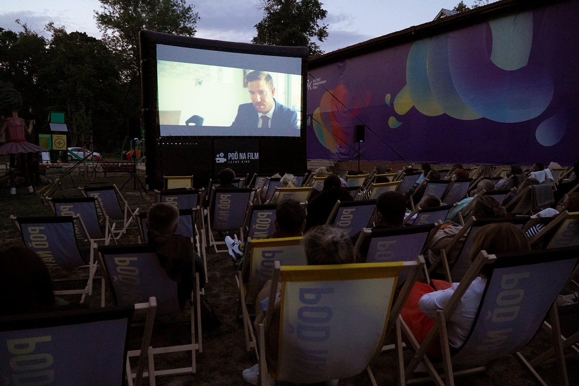 Letný večer pohybu, filmu a hviezd