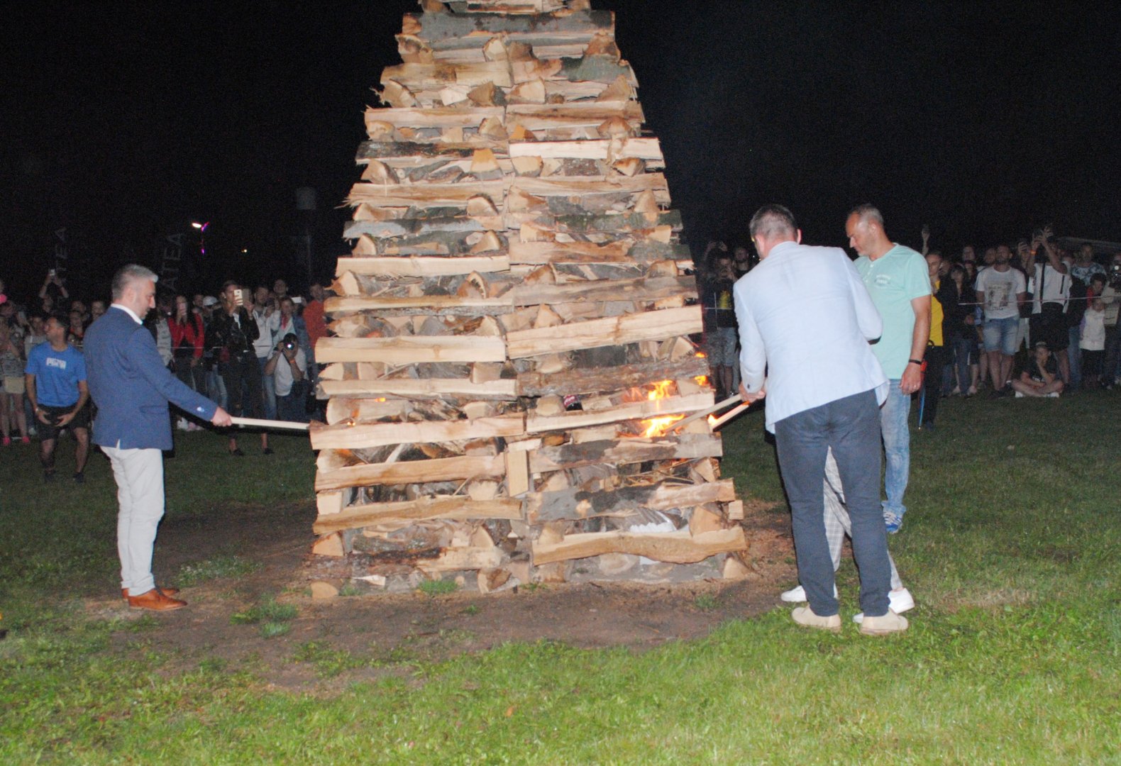 Jánske ohne nad Šíravou 