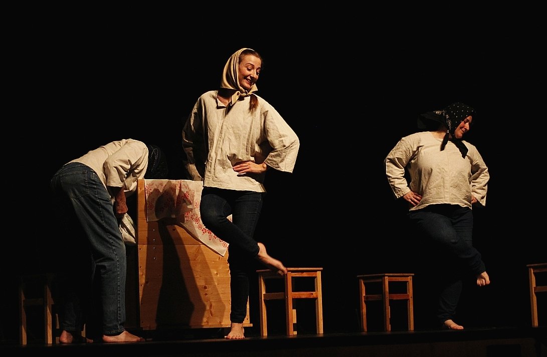 SCÉNICKÁ JESEŇ-malý divadelný festival ochot.divadiel