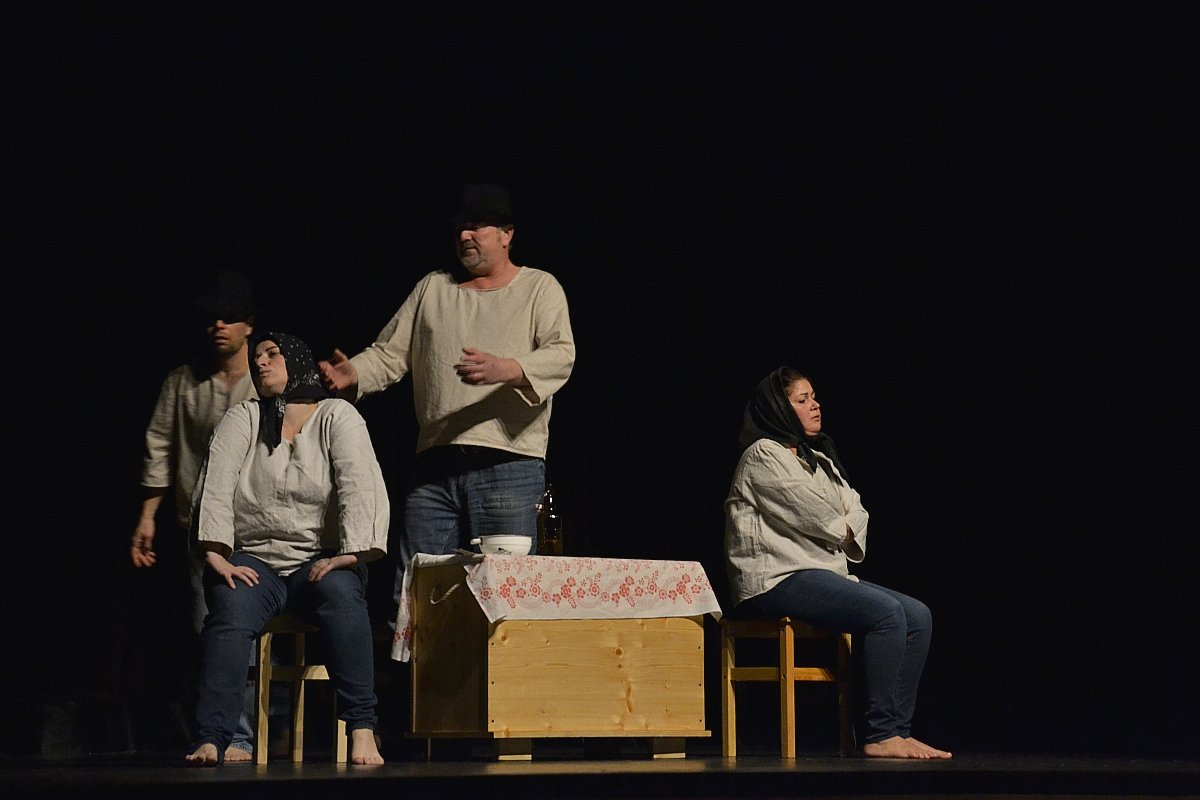 SCÉNICKÁ JESEŇ-malý divadelný festival ochot.divadiel