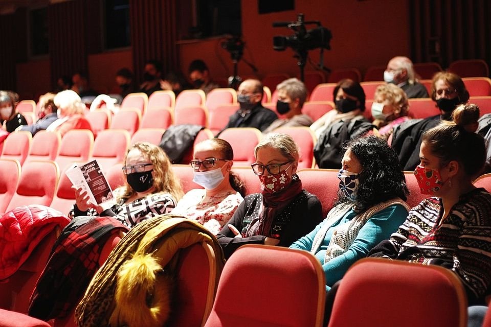 SCÉNICKÁ JESEŇ-malý divadelný festival ochot.divadiel