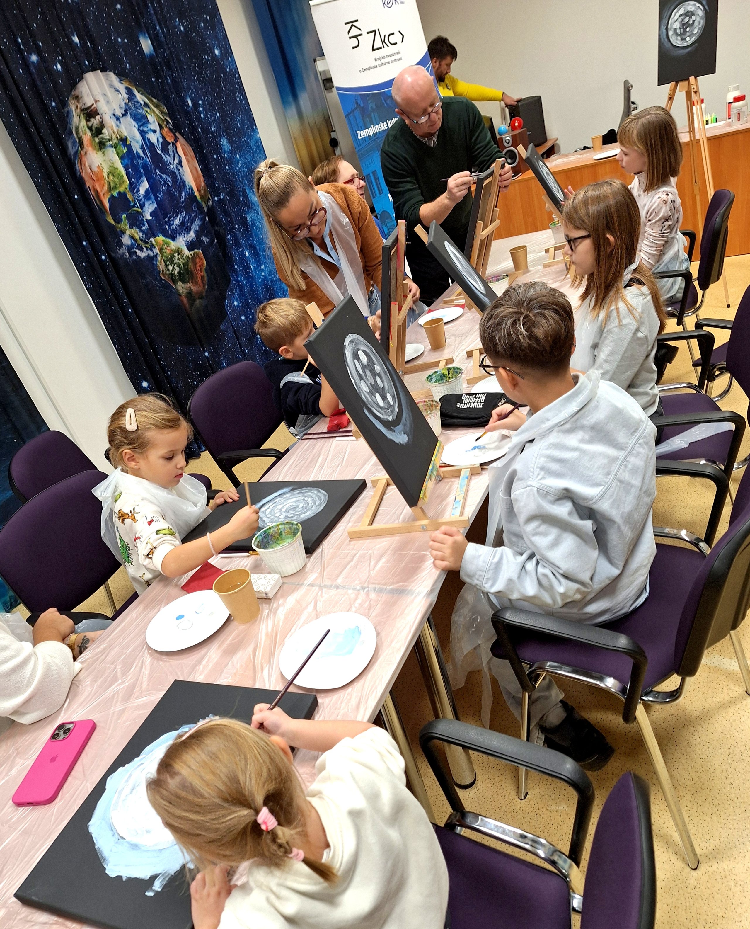 Večerné pozorovanie oblohy - Všetky oči hore!