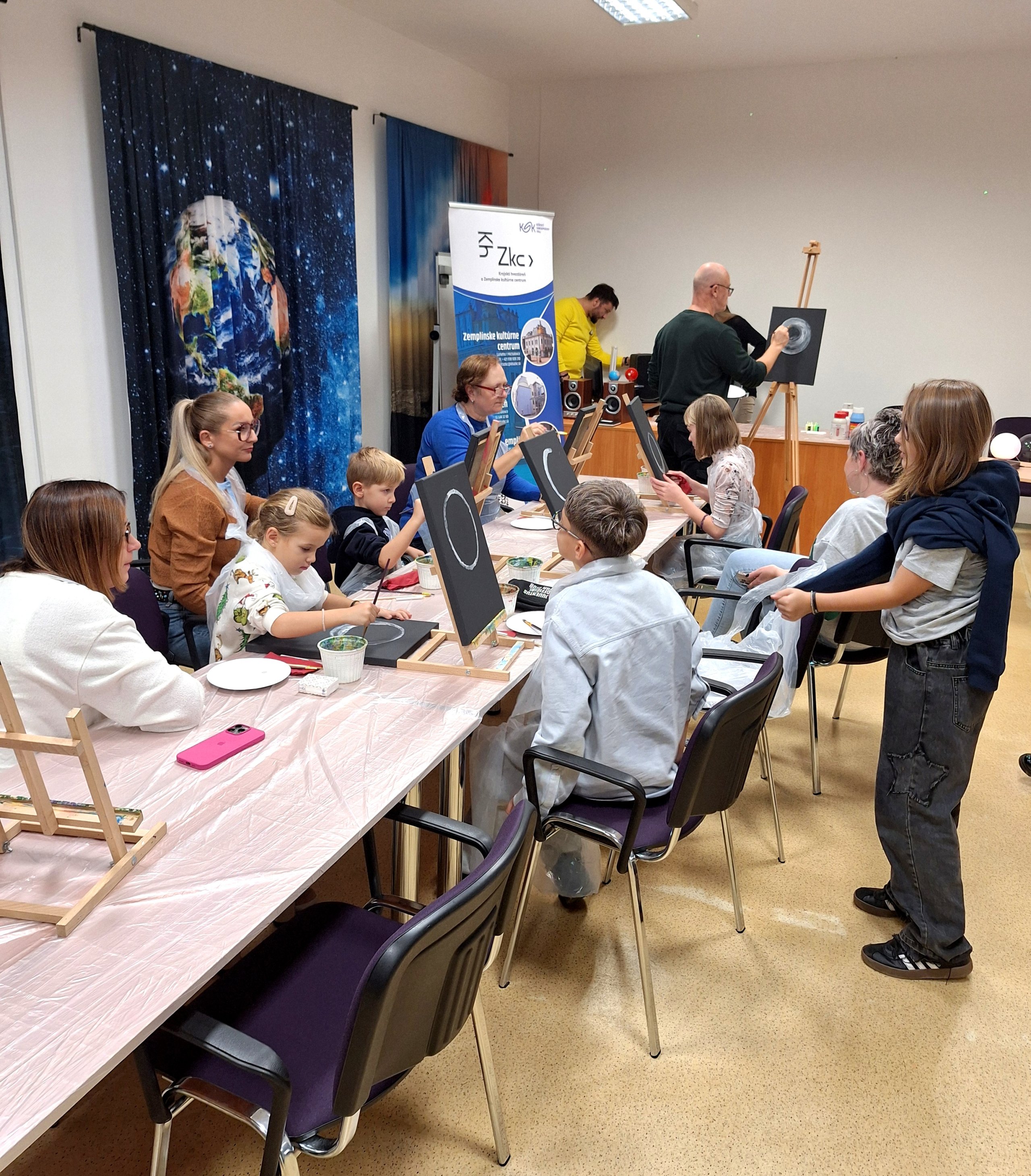 Večerné pozorovanie oblohy - Všetky oči hore!