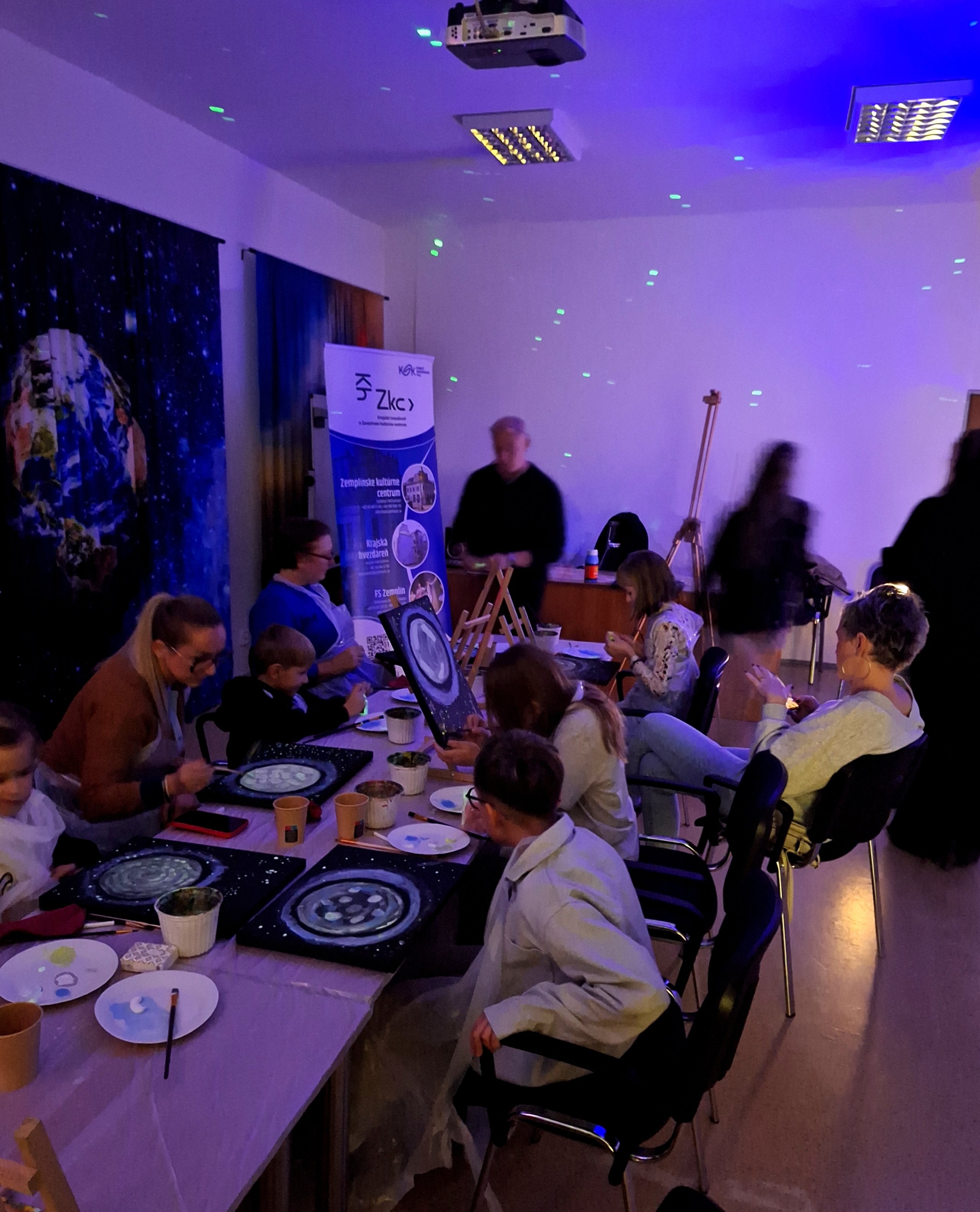 Večerné pozorovanie oblohy - Všetky oči hore!