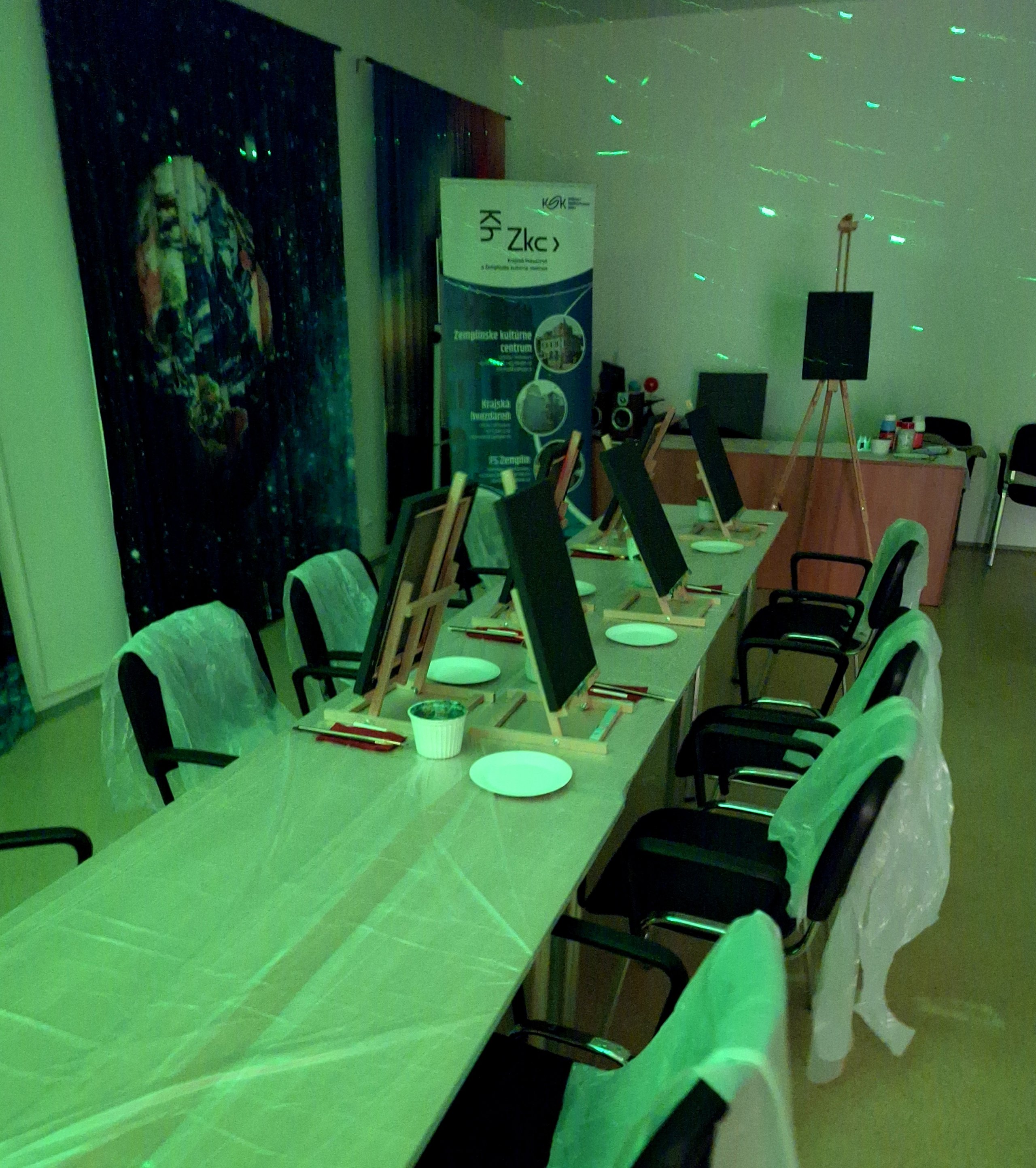 Večerné pozorovanie oblohy - Všetky oči hore!