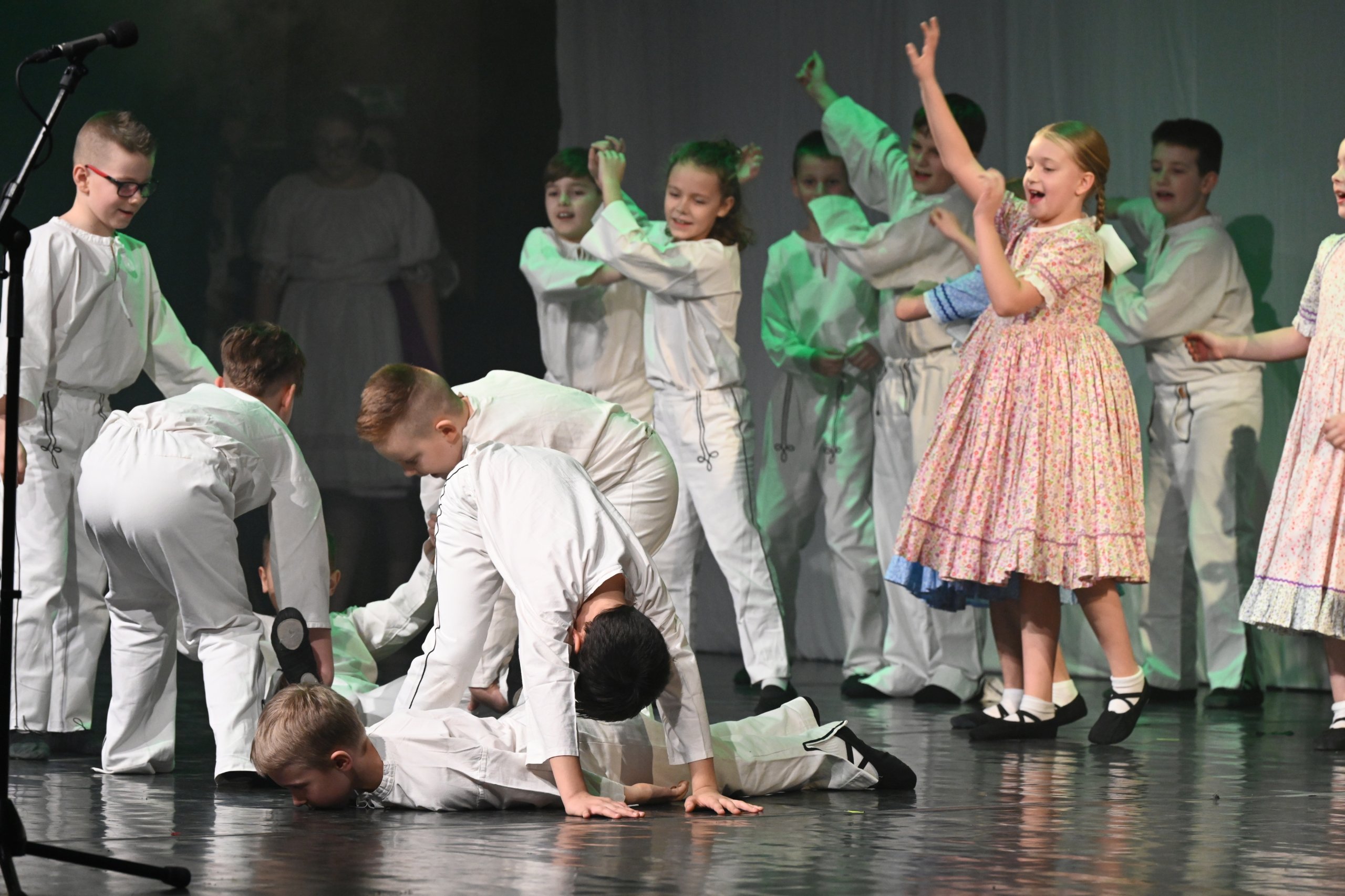 Hopsa deti, hopsasa...