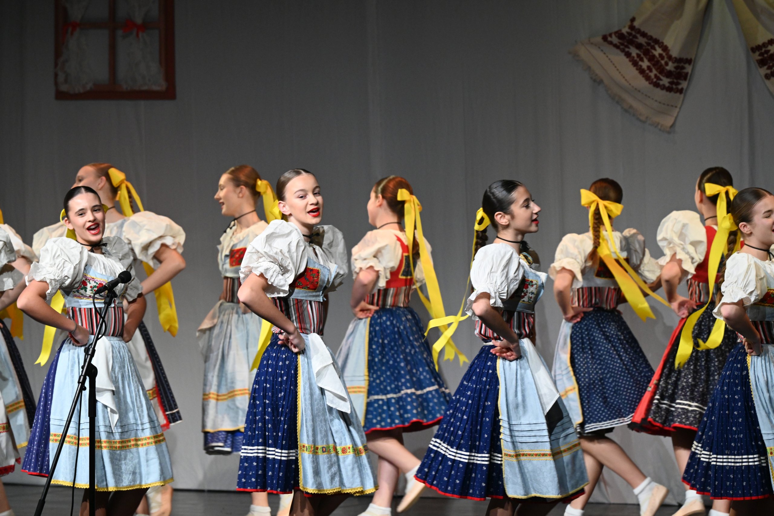 Hopsa deti, hopsasa...