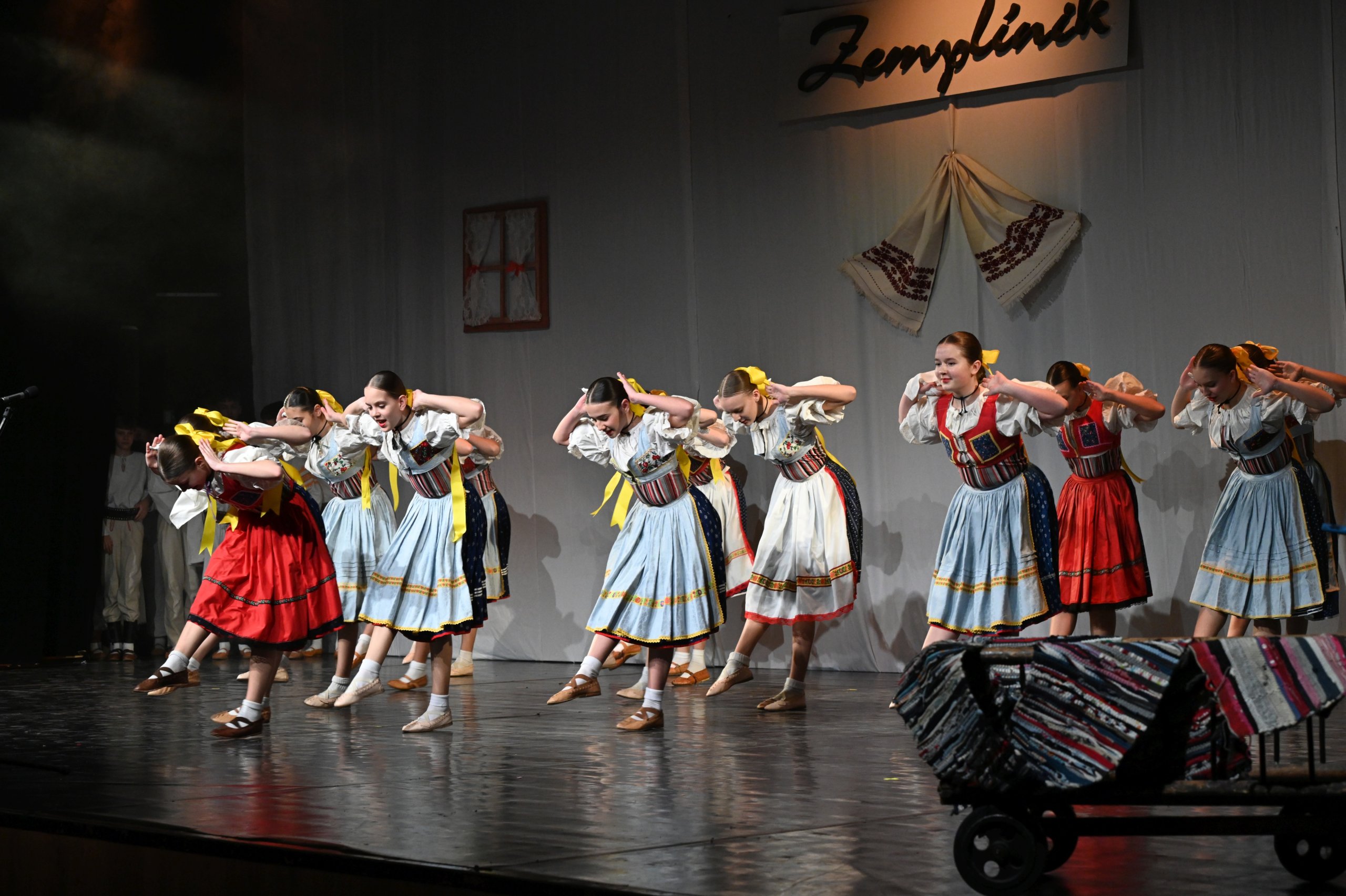 Hopsa deti, hopsasa...