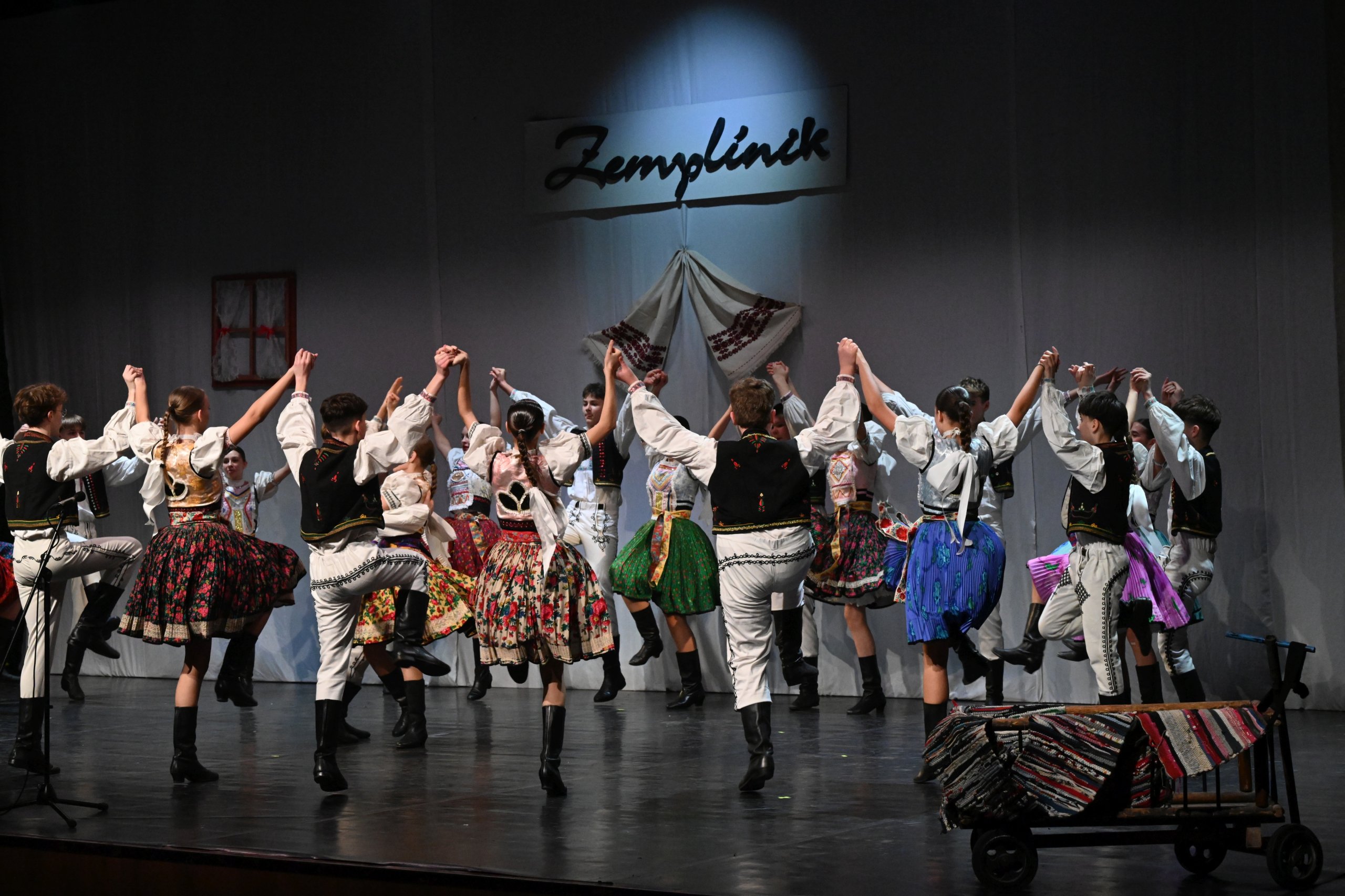 Hopsa deti, hopsasa...