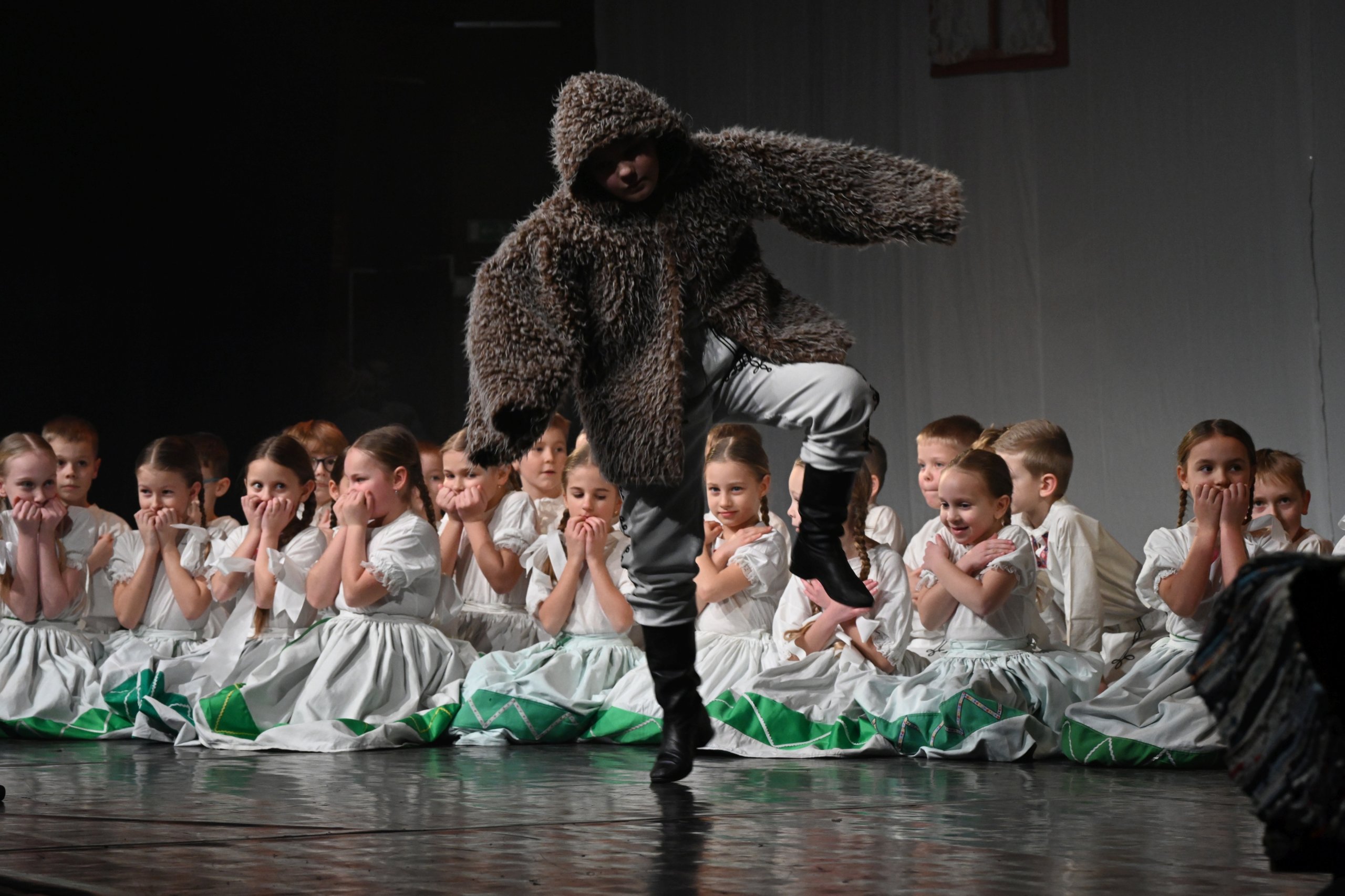 Hopsa deti, hopsasa...