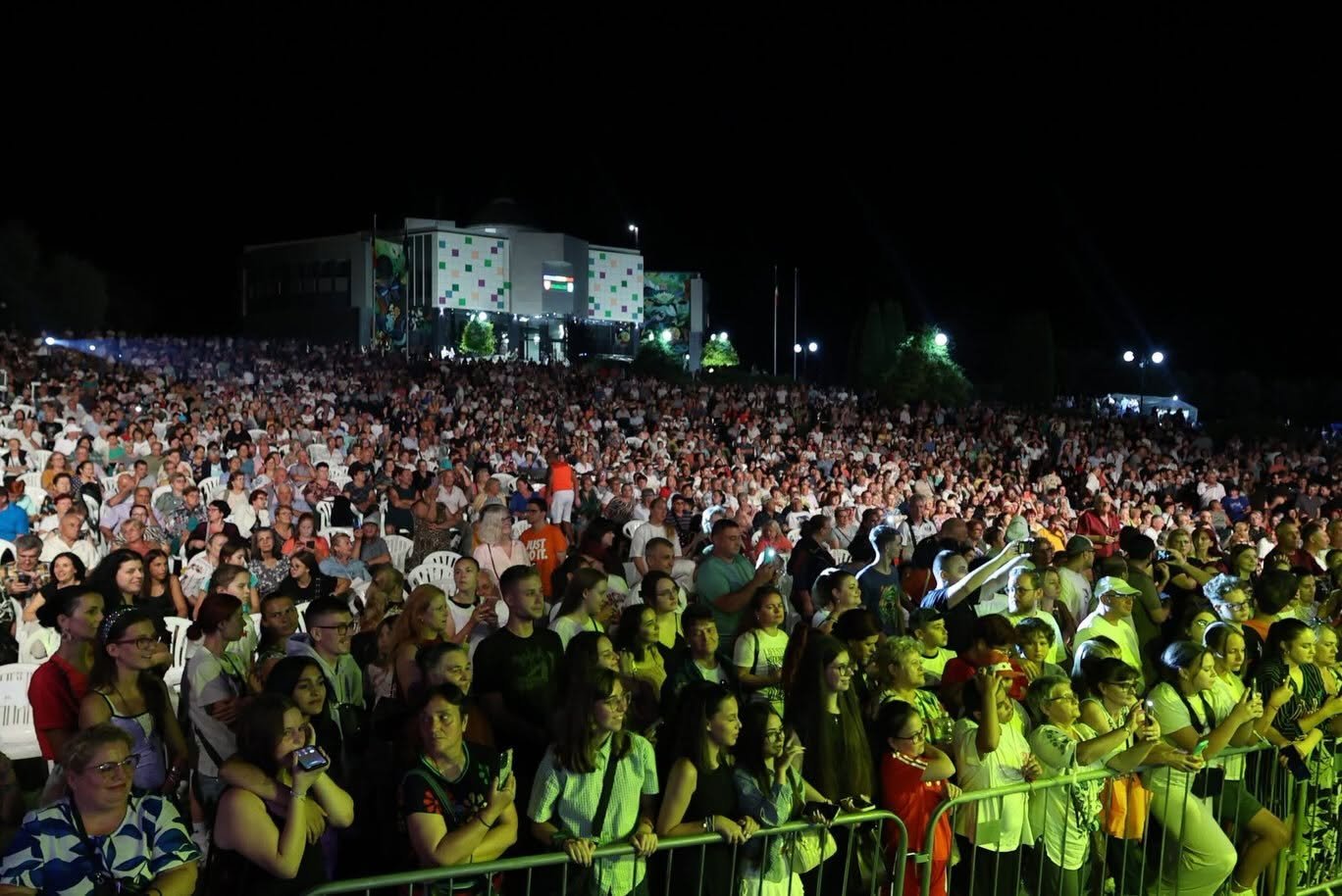 International Folklore festival "DOINA COVURLUIULUI"_Zahraničná prezentácia