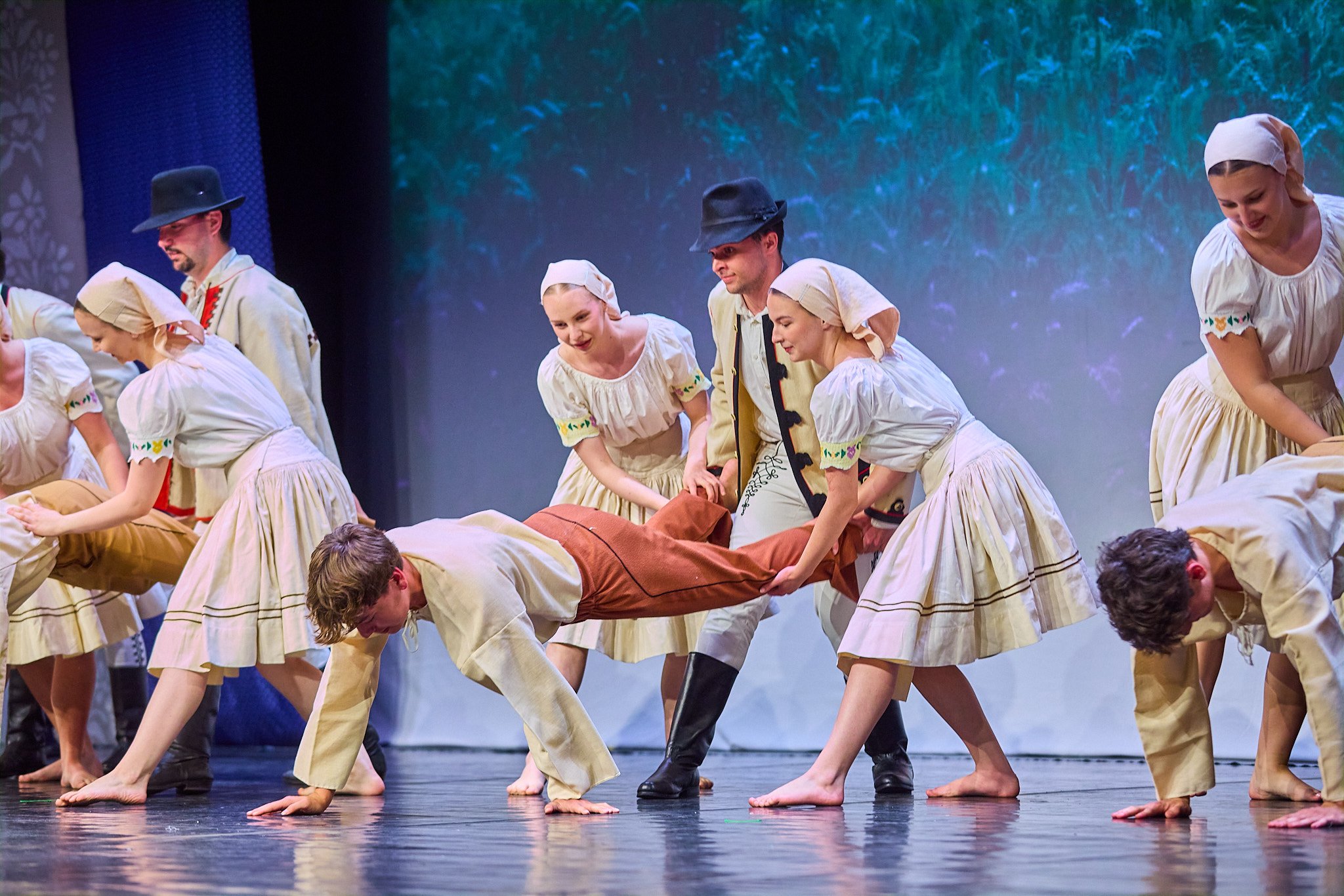 A pri našom jaročku - uvedenie novej choreografie "Z parobka gazda"